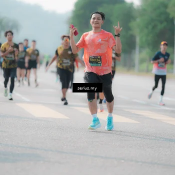 Runner Photo 6418728