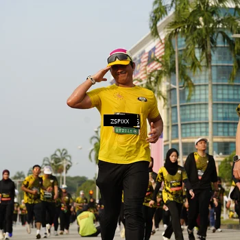 Runner Photo 6418733
