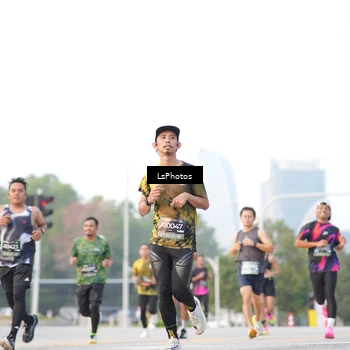 Runner Photo 6418746