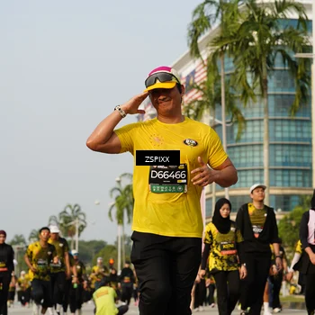 Runner Photo 6418749