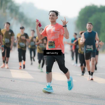 Runner Photo 6418751