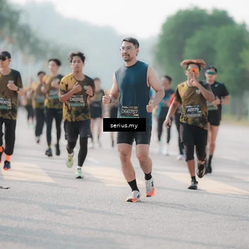 Runner Photo 6418760