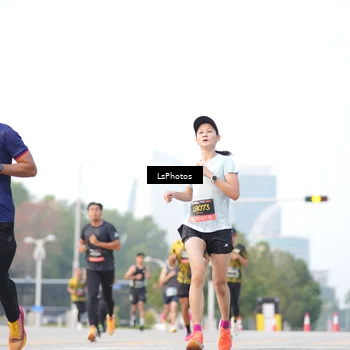 Runner Photo 6418762