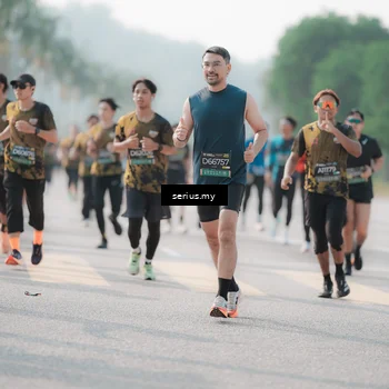 Runner Photo 6418771