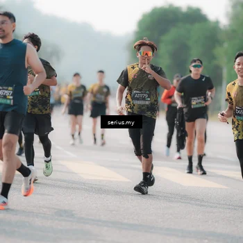 Runner Photo 6418776