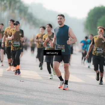 Runner Photo 6418777