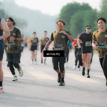 Runner Photo 6418779