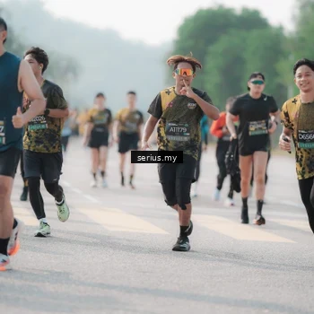 Runner Photo 6418782