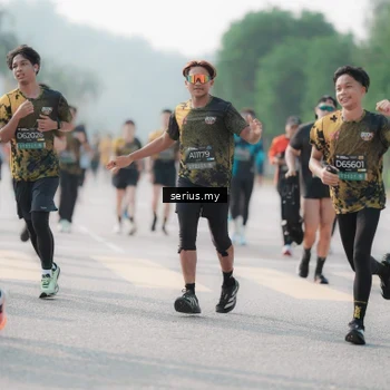 Runner Photo 6418791