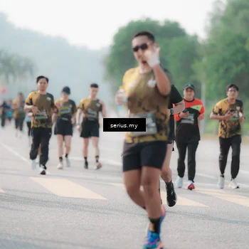 Runner Photo 6418817