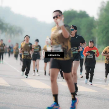Runner Photo 6418821