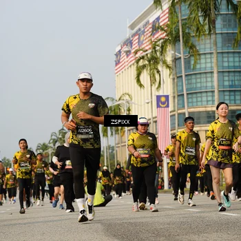 Runner Photo 6418852