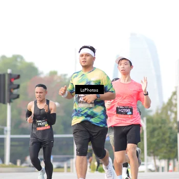 Runner Photo 6418855