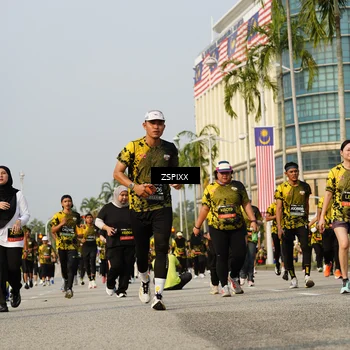 Runner Photo 6418856