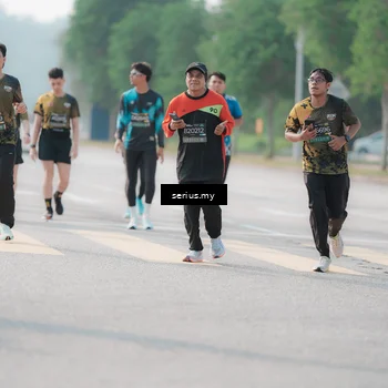 Runner Photo 6418864