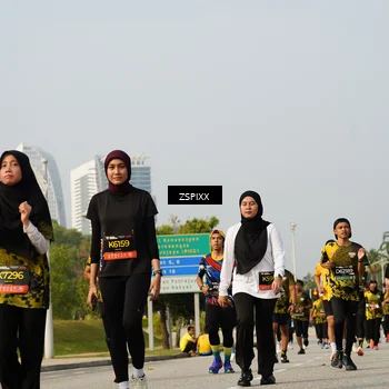 Runner Photo 6418884