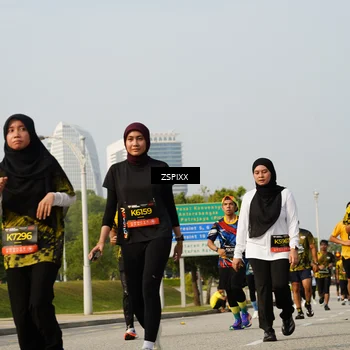 Runner Photo 6418886