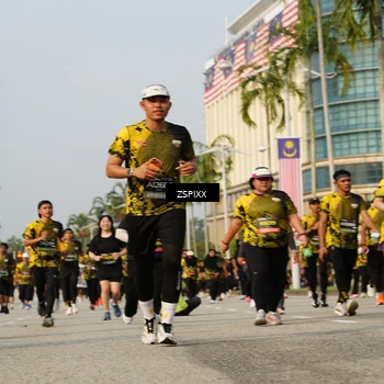Runner Photo 6418887
