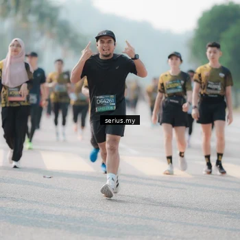 Runner Photo 6418912
