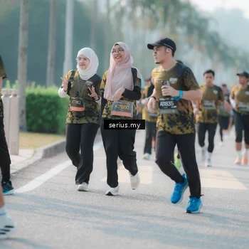 Runner Photo 6418925