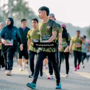 Runner Photo 6418945