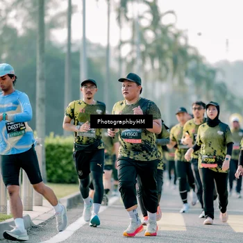 Runner Photo 6418951