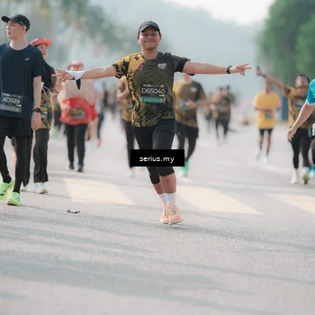 Runner Photo 6418975