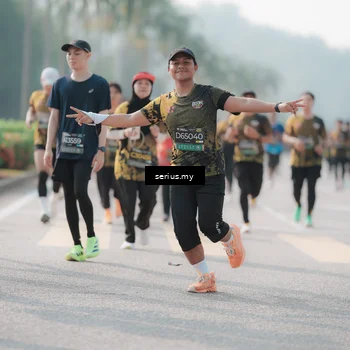Runner Photo 6418987
