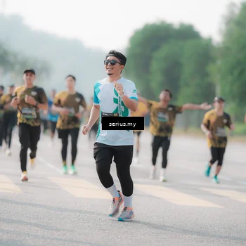 Runner Photo 6418998