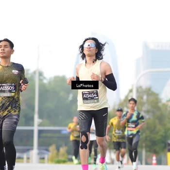 Runner Photo 6419010