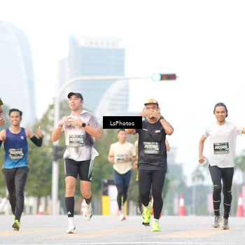 Runner Photo 6419014