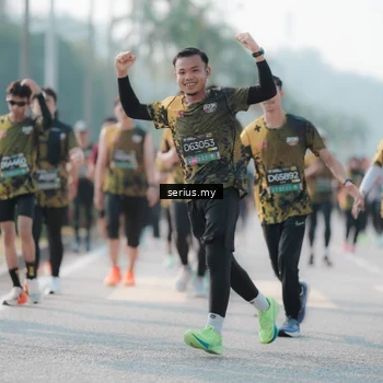 Runner Photo 6419033