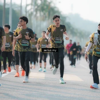 Runner Photo 6419035