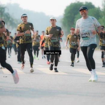 Runner Photo 6419077