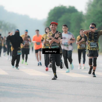 Runner Photo 6419112