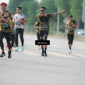 Runner Photo 6419117