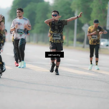 Runner Photo 6419125
