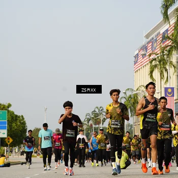 Runner Photo 6419149
