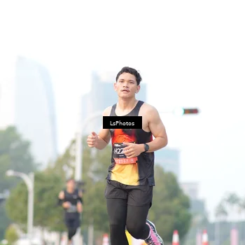 Runner Photo 6419194