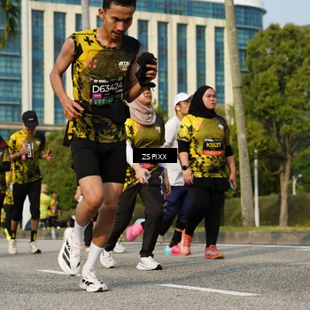 Runner Photo 6419195