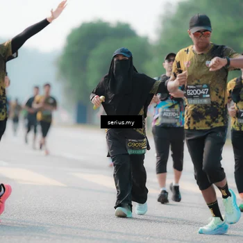 Runner Photo 6419198