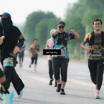 Runner Photo 6419230