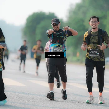 Runner Photo 6419244