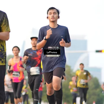Runner Photo 6419373