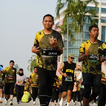 Runner Photo 6419375