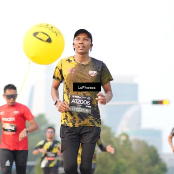 Runner Photo 6419377