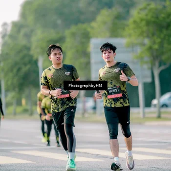 Runner Photo 6419425