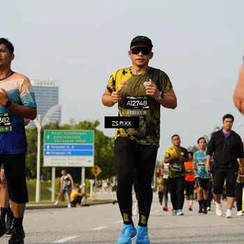 Runner Photo 6419454