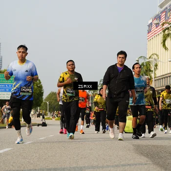 Runner Photo 6419483