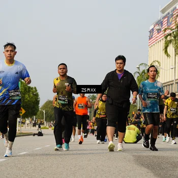 Runner Photo 6419484
